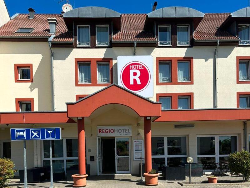Regiohotel Leipzig West Шкойдиц Екстериор снимка